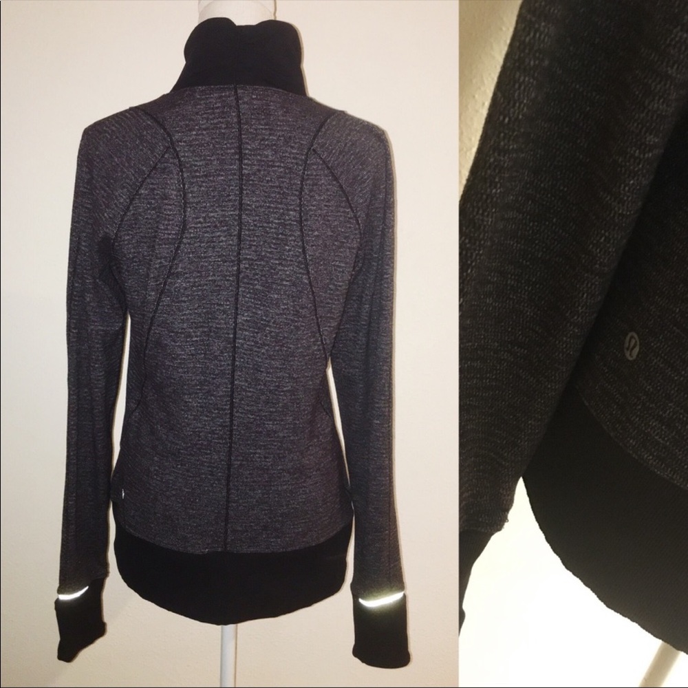 Lululemon Runderful 1/2 Zip - Picture 4 of 8